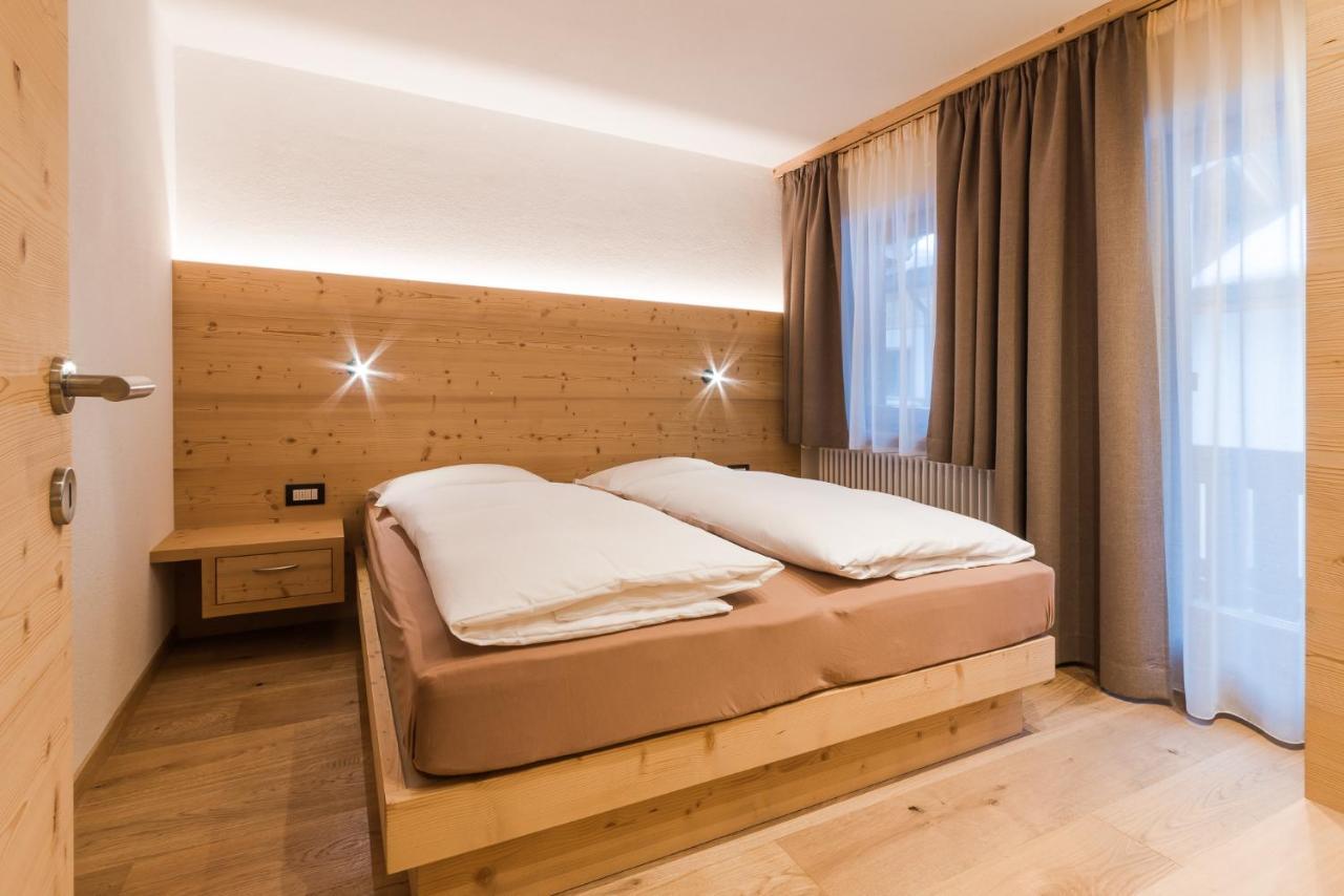 Residence Chalet Pinis Corvara In Badia Exterior photo