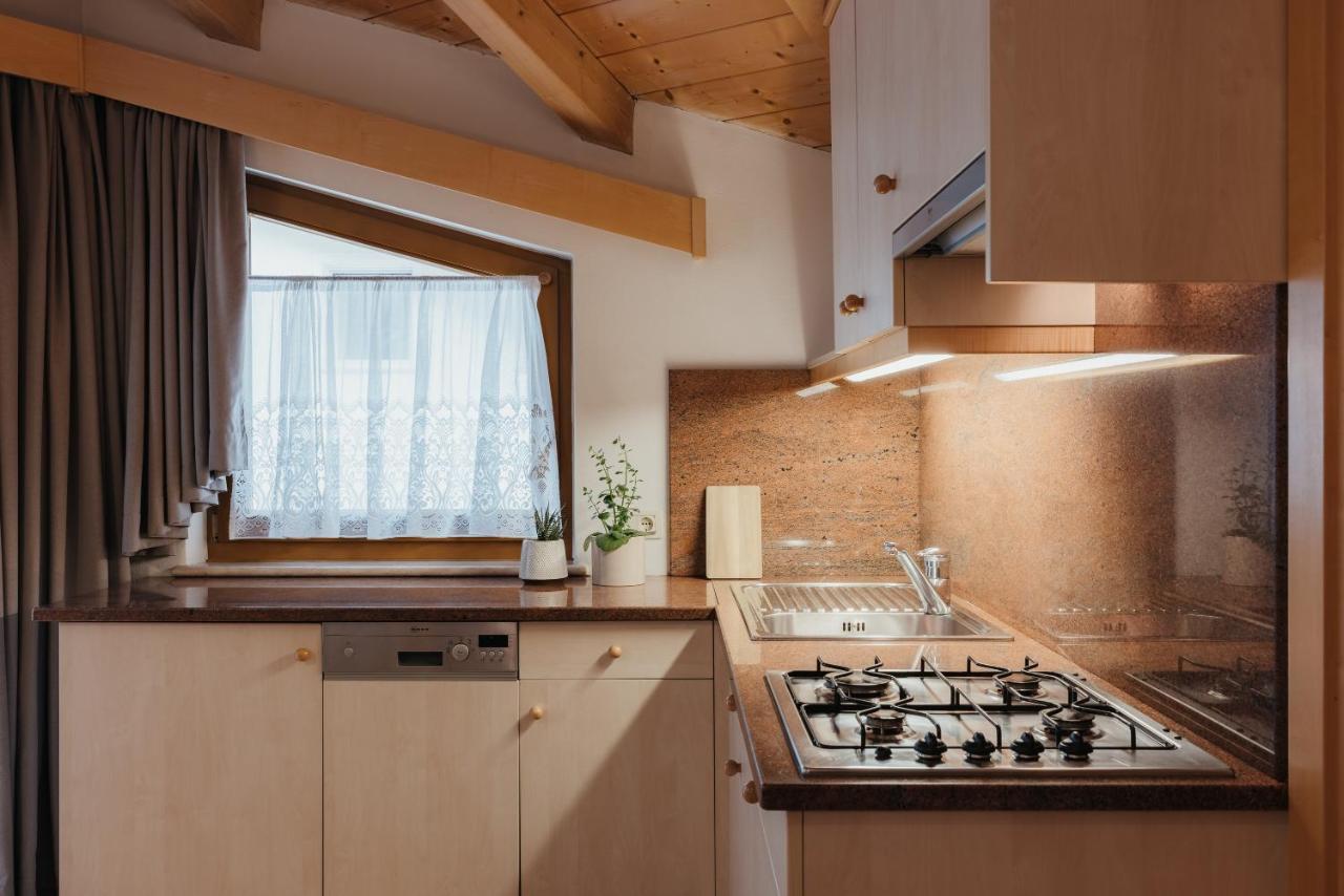 Residence Chalet Pinis Corvara In Badia Exterior photo