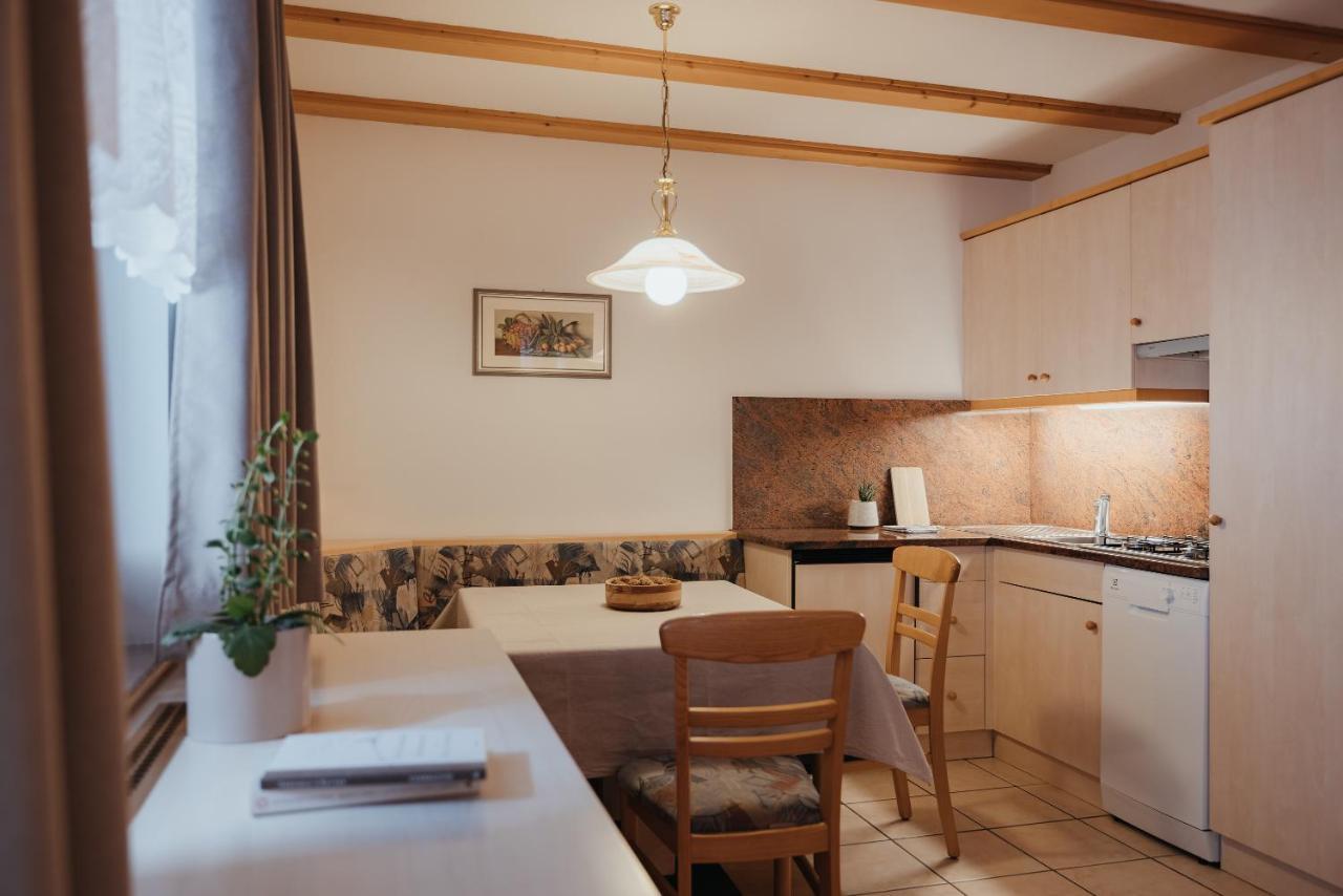Residence Chalet Pinis Corvara In Badia Exterior photo