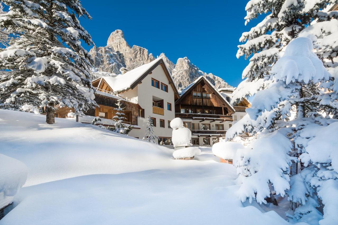 Residence Chalet Pinis Corvara In Badia Exterior photo